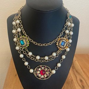 Gorgeous Costume Jewelry Necklace